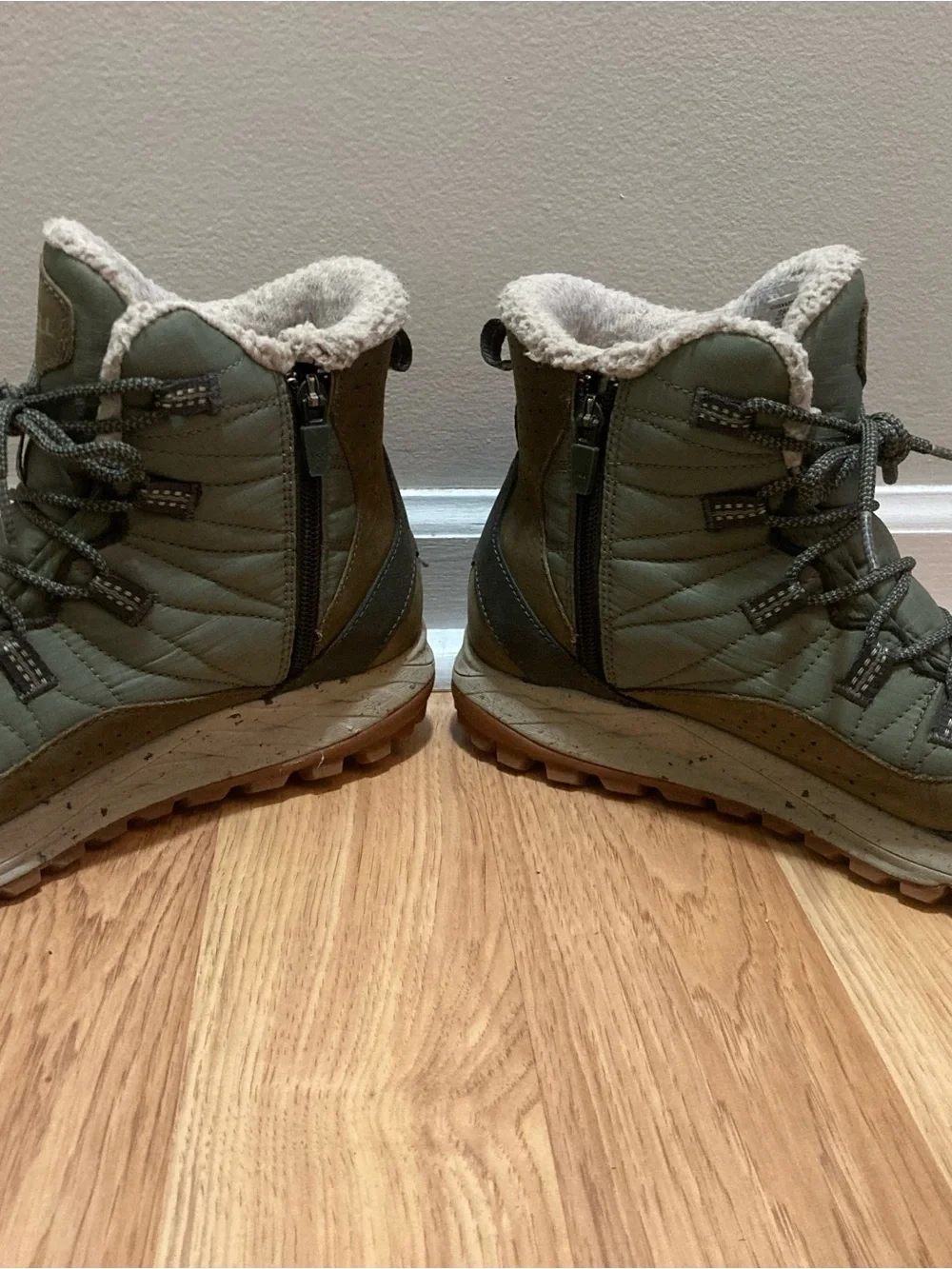 Merrell Olive Green Quilted Winter Boots with Faux Fur